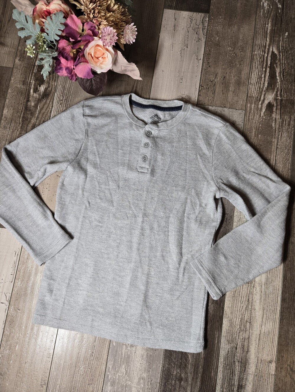 Thereabouts Boys Light Gray Long Sleeve Henley – Size Large 14/16